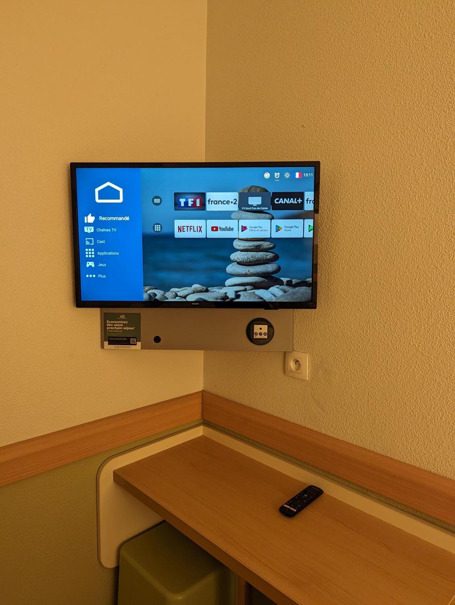 Ibis Budget Saint-Omer Centre エクステリア 写真